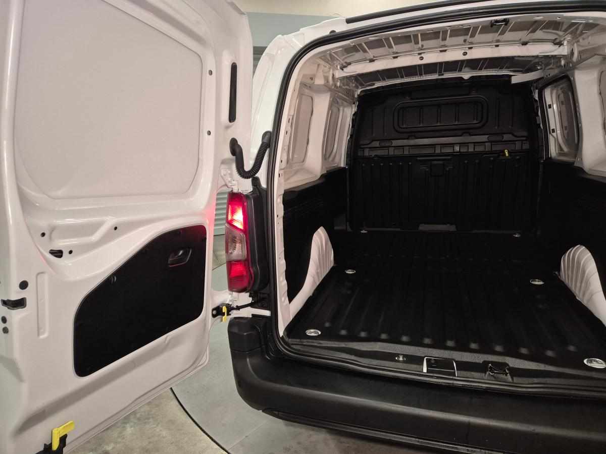 opel-combo-2023-diesel-1499cc