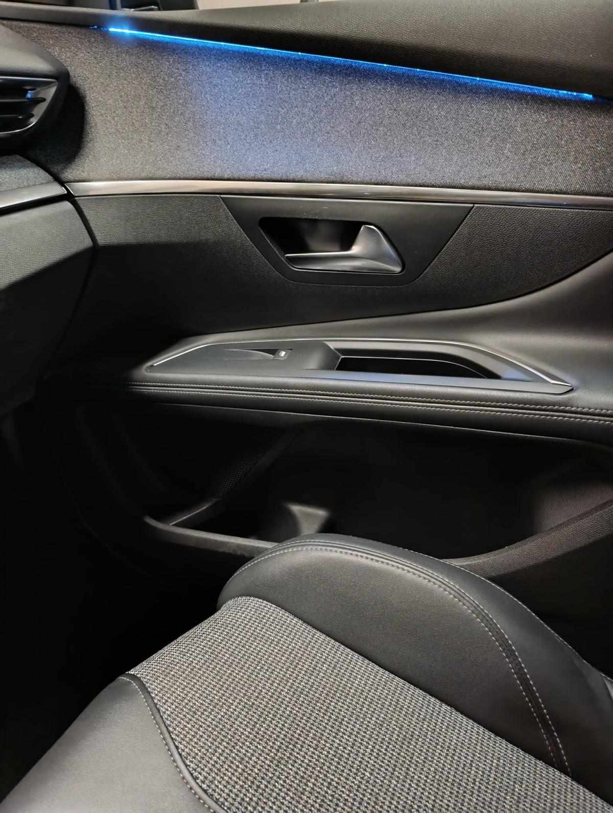 peugeot-5008-2019-diesel-1499cc