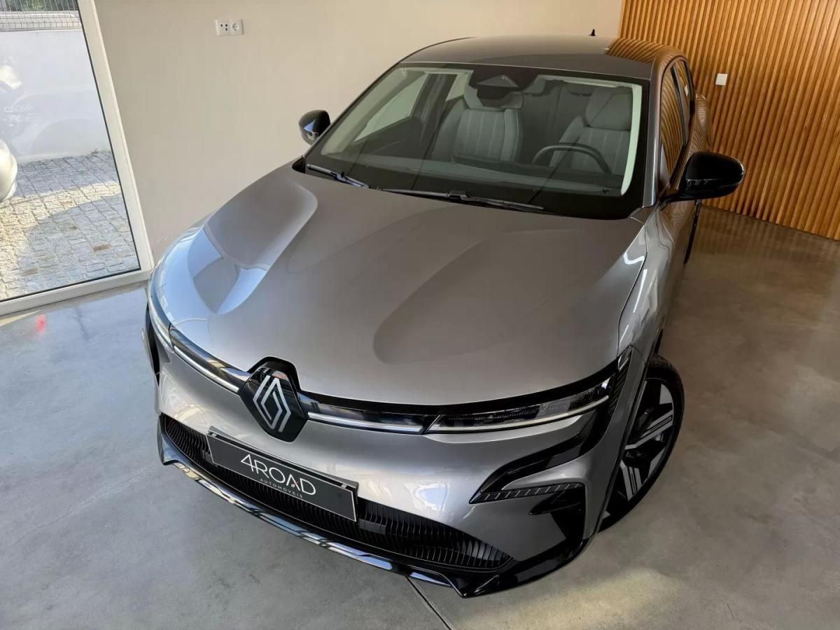 renault-megane-e-tech-2022-eletrico-0cc