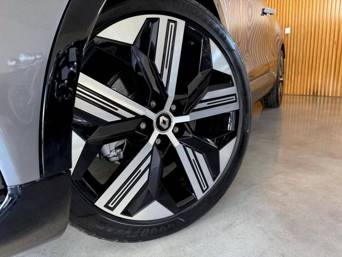 renault-megane-e-tech-2022-eletrico-0cc