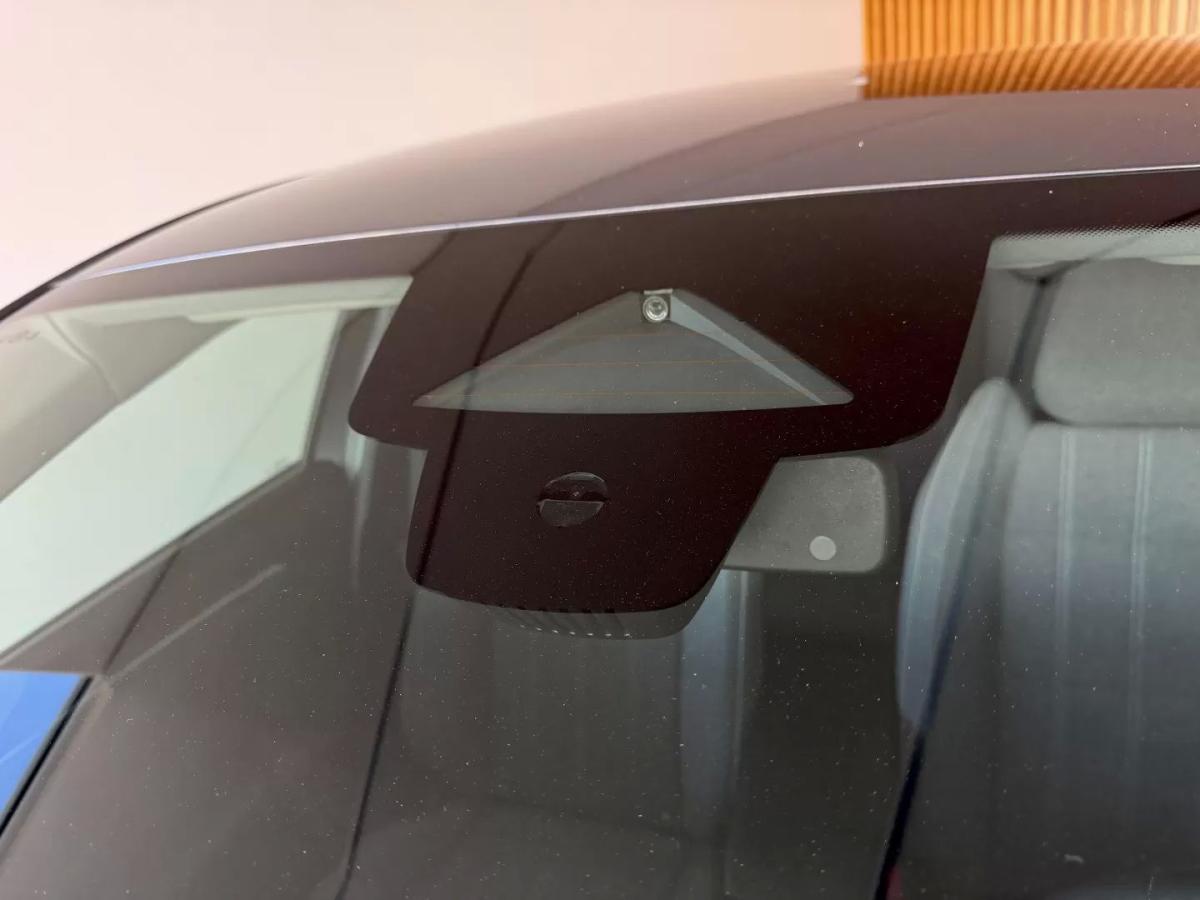 renault-megane-e-tech-2022-eletrico-0cc
