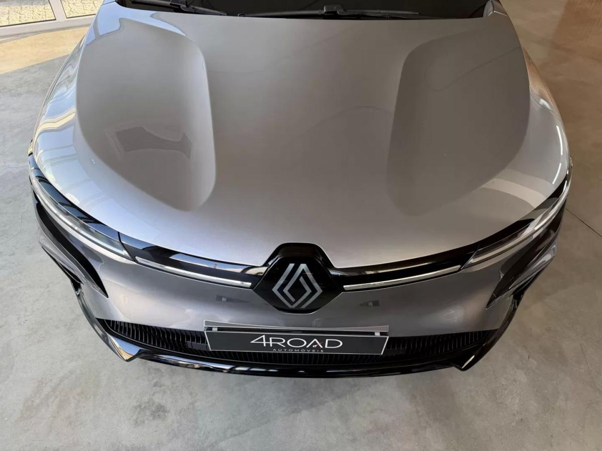 renault-megane-e-tech-2022-eletrico-0cc