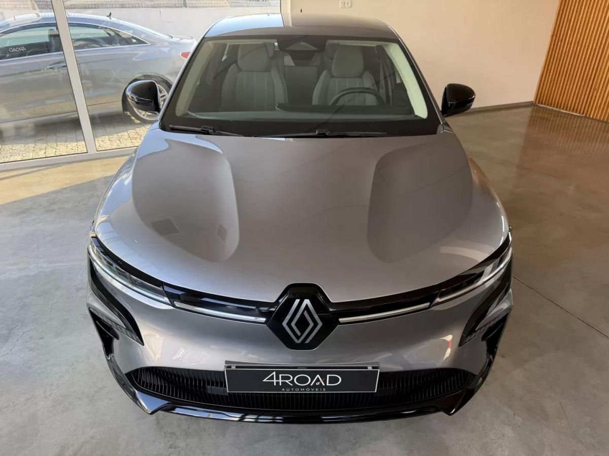 renault-megane-e-tech-2022-eletrico-0cc