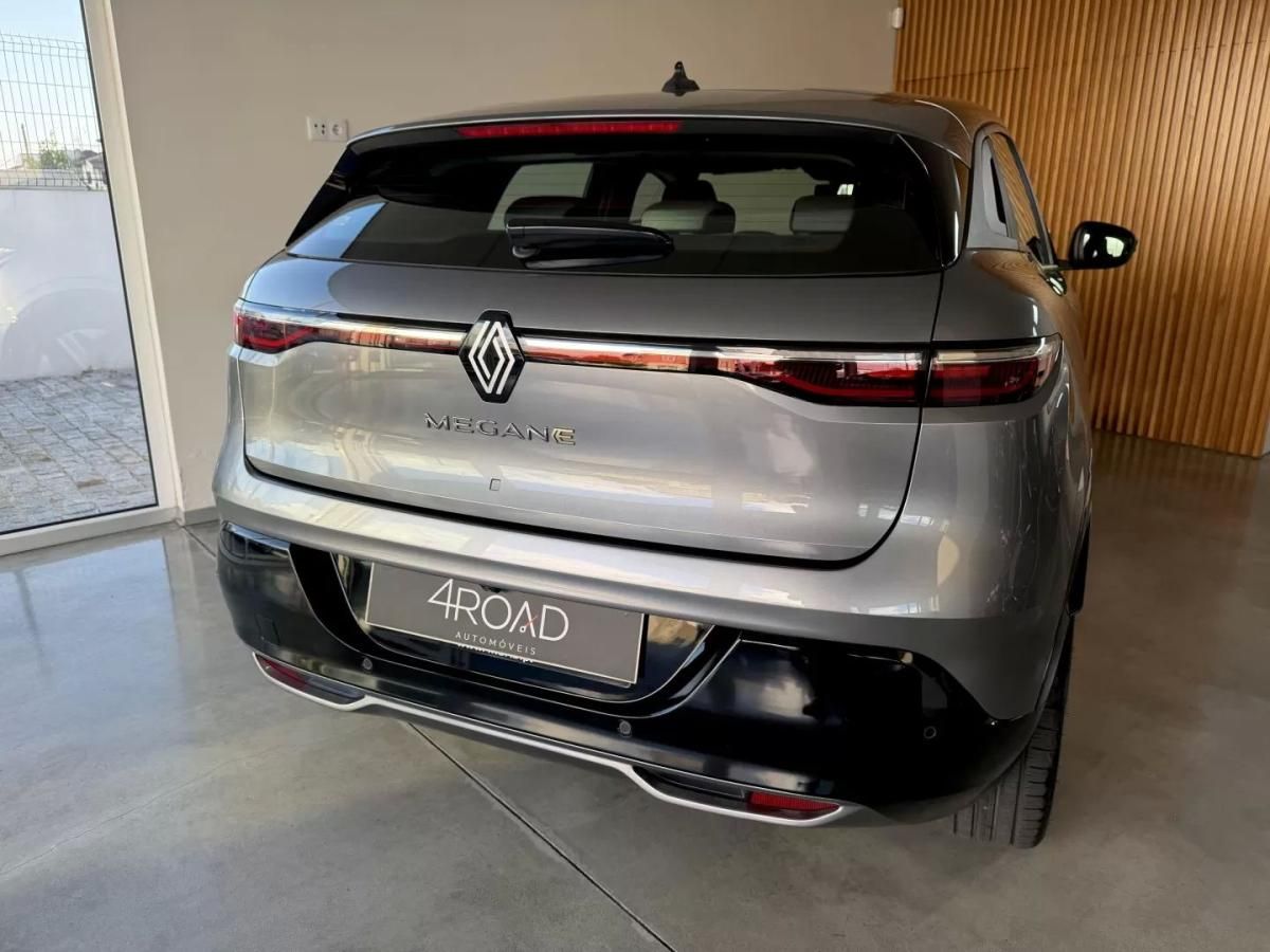 renault-megane-e-tech-2022-eletrico-0cc