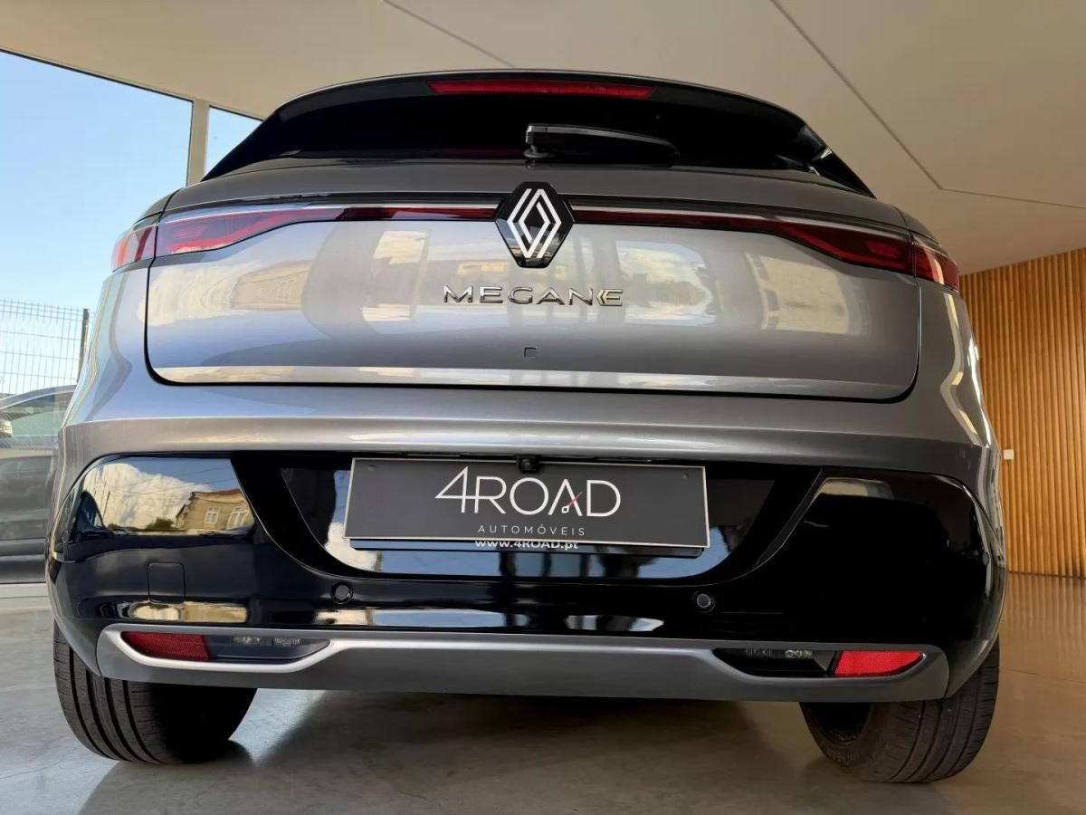 renault-megane-e-tech-2022-eletrico-0cc
