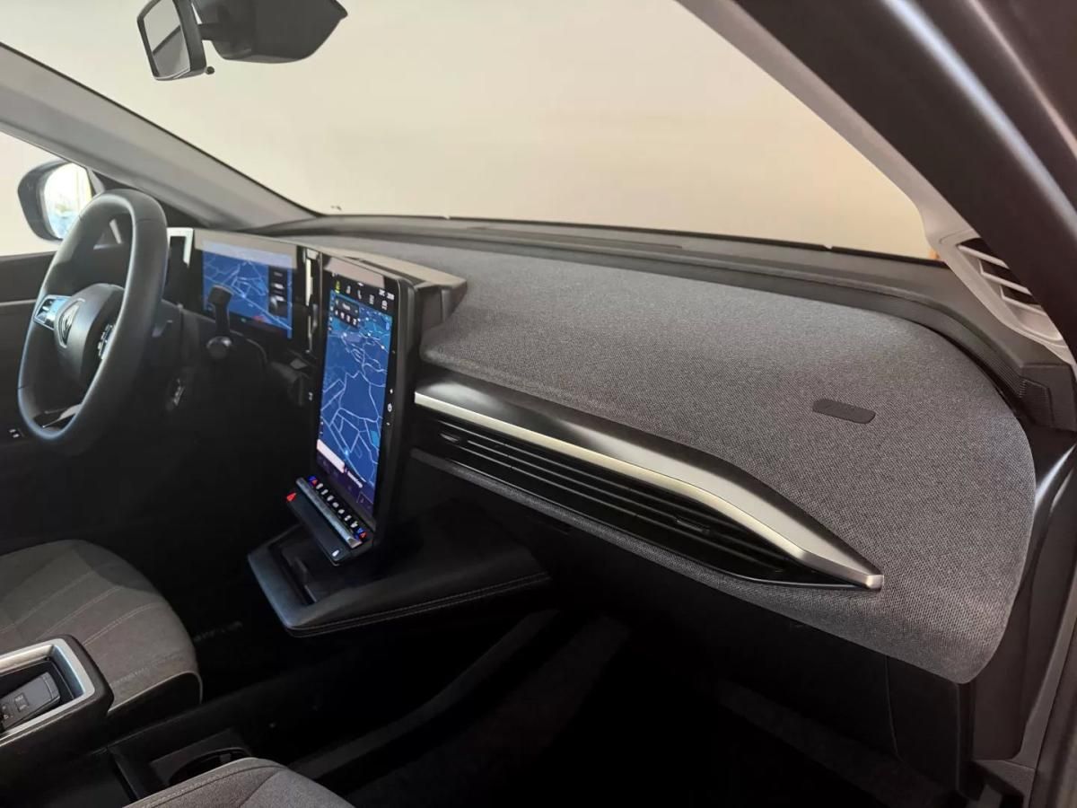renault-megane-e-tech-2022-eletrico-0cc