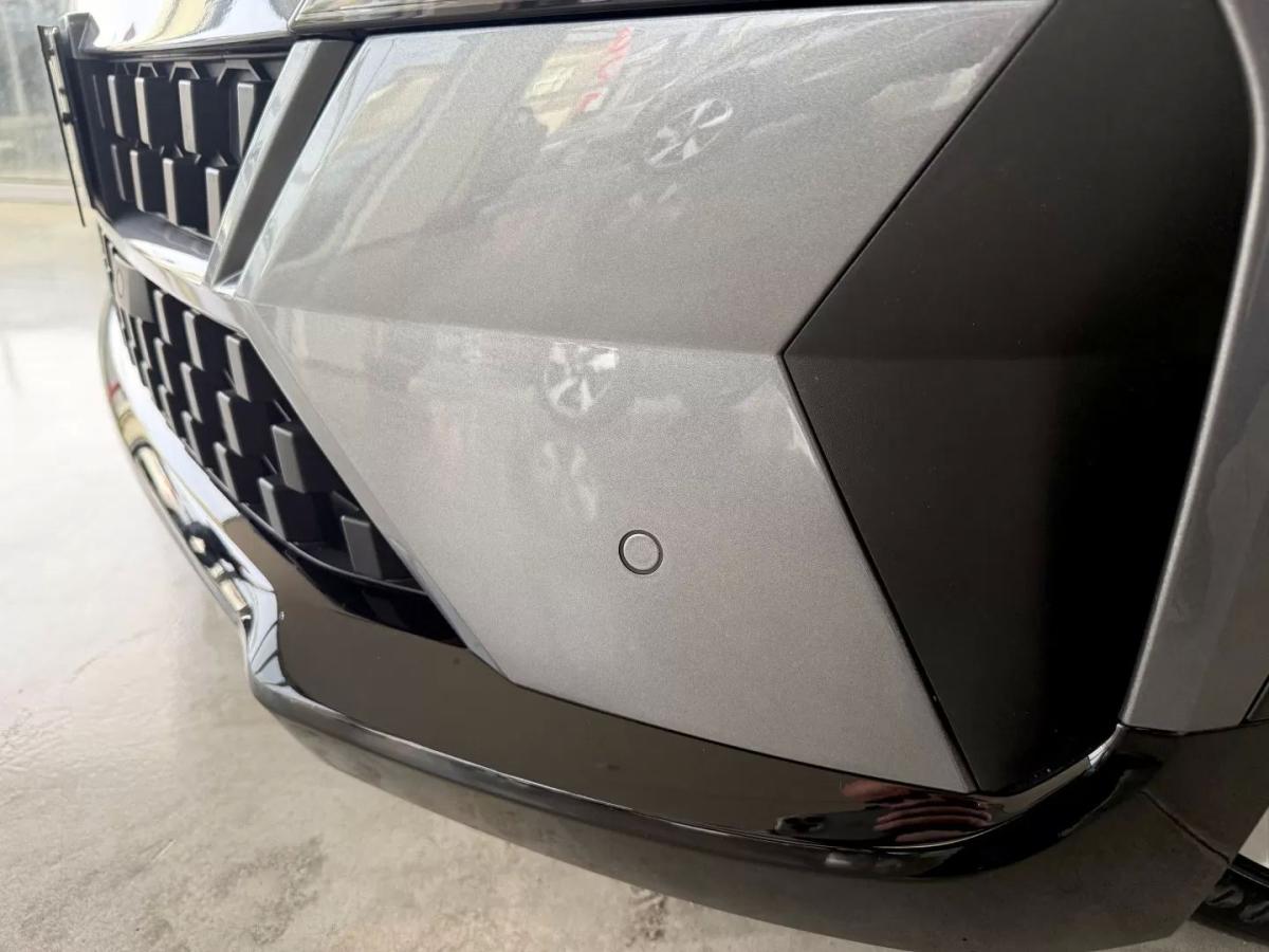 renault-megane-e-tech-2023-eletrico-200cc