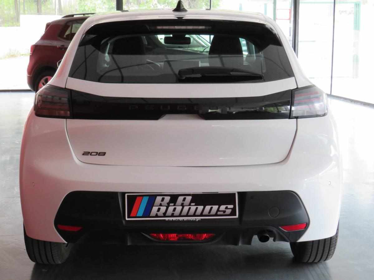 peugeot-208-1-2-puretech-2024-gasolina-1199cc