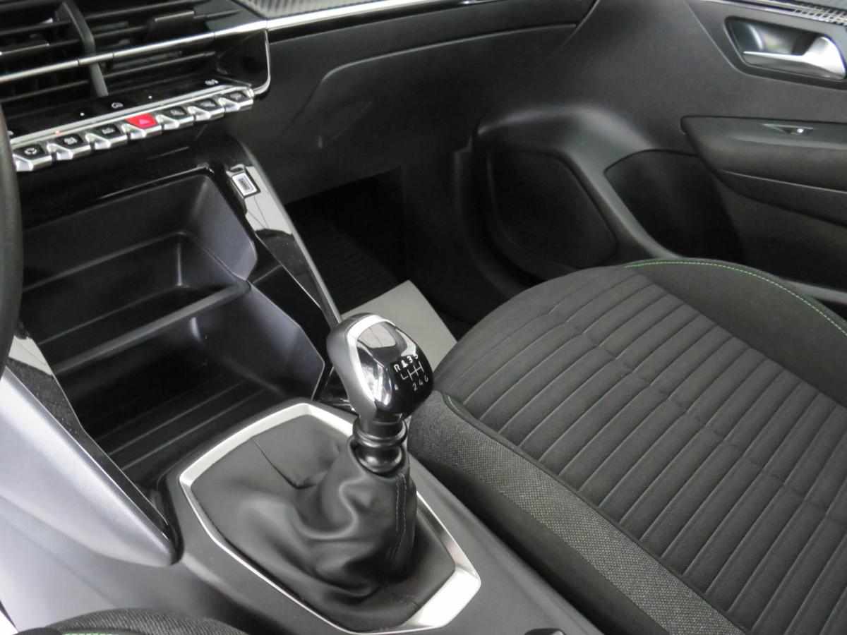 peugeot-208-1-2-puretech-2024-gasolina-1199cc