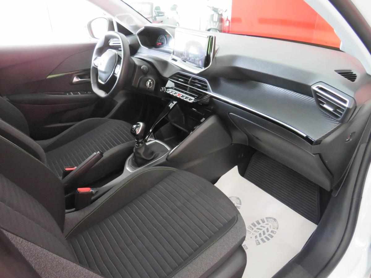 peugeot-208-1-2-puretech-2024-gasolina-1199cc