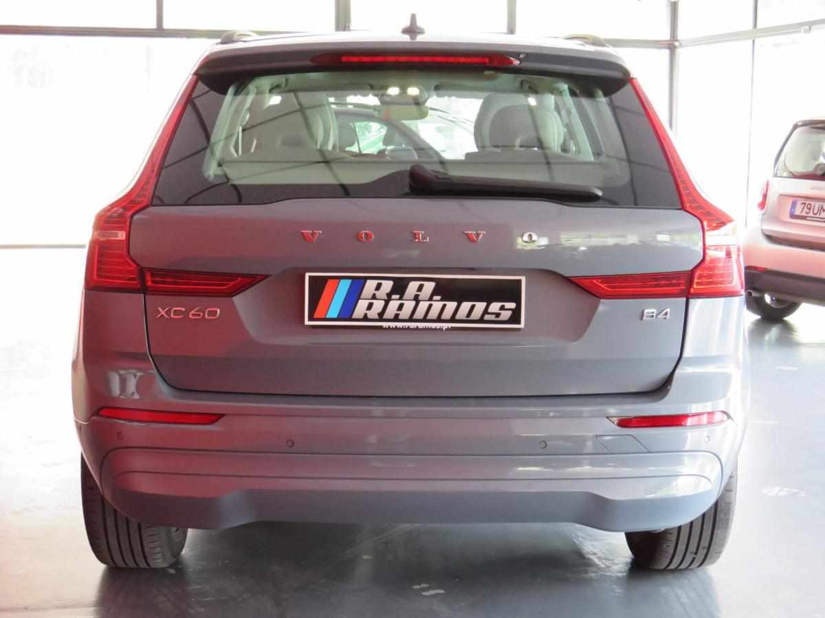 volvo-xc60-b4-2021-diesel-1969cc