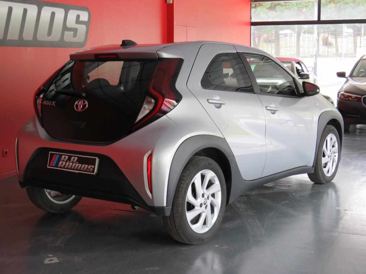 toyota-aygo-x-2023-gasolina-998cc