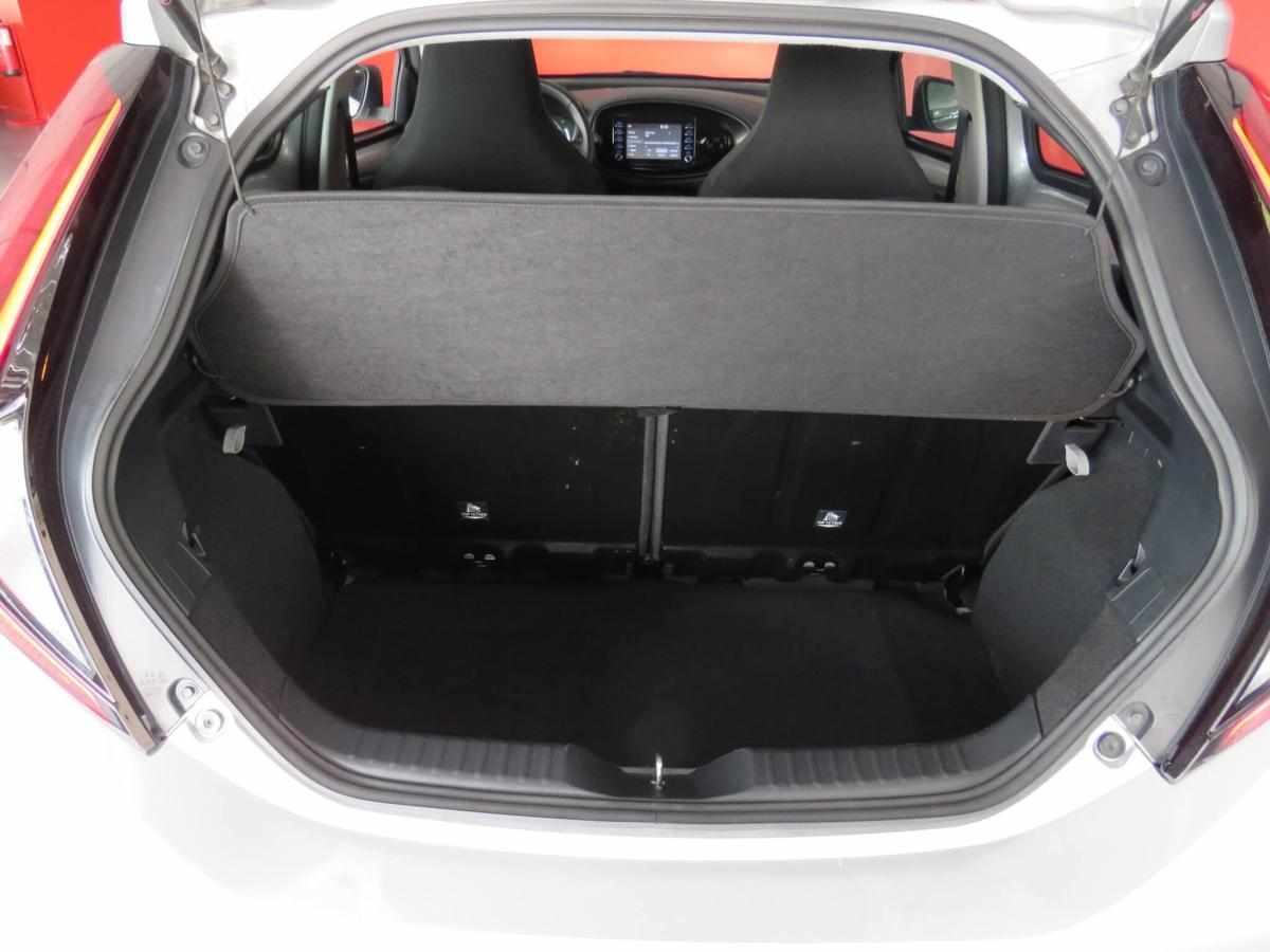 toyota-aygo-x-2023-gasolina-998cc