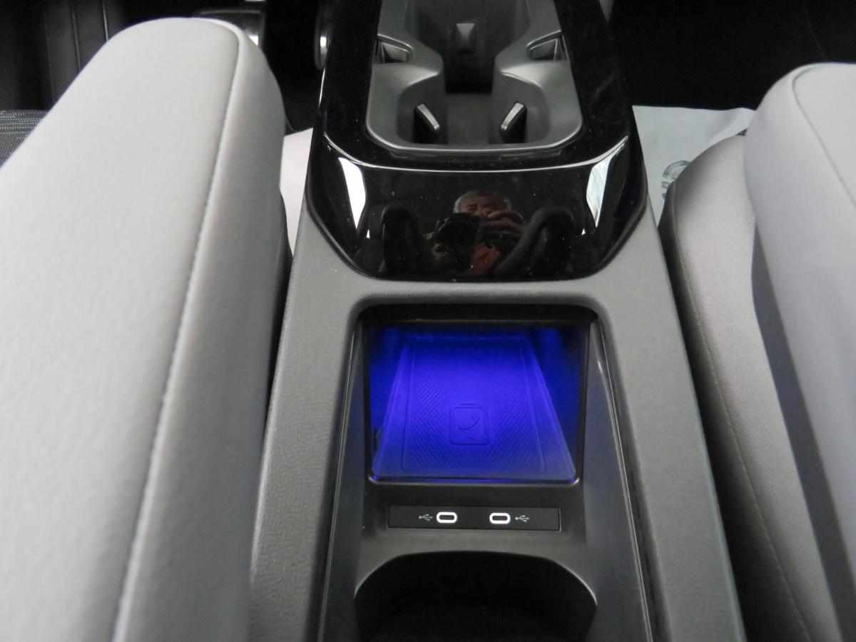 volkswagen-id-4-pro-performance-77-kwh-2023-eletrico