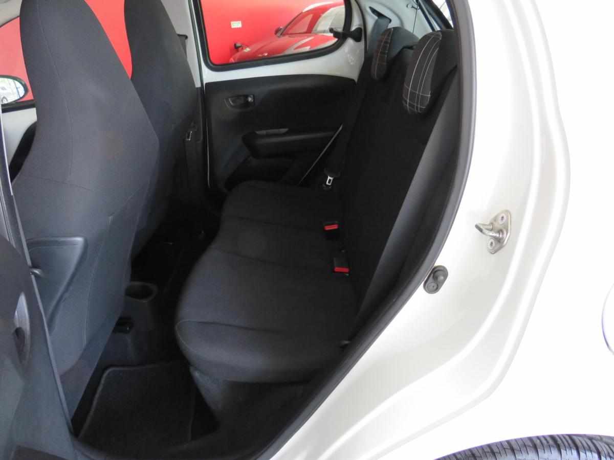 peugeot-108-1-0-vti-2017-gasolina-998cc
