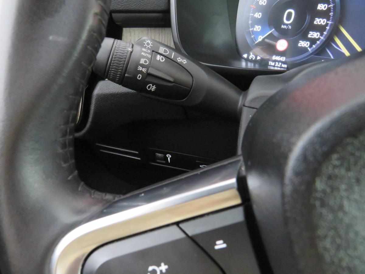 volvo-xc40-1-5-t2-2021-gasolina-1477cc