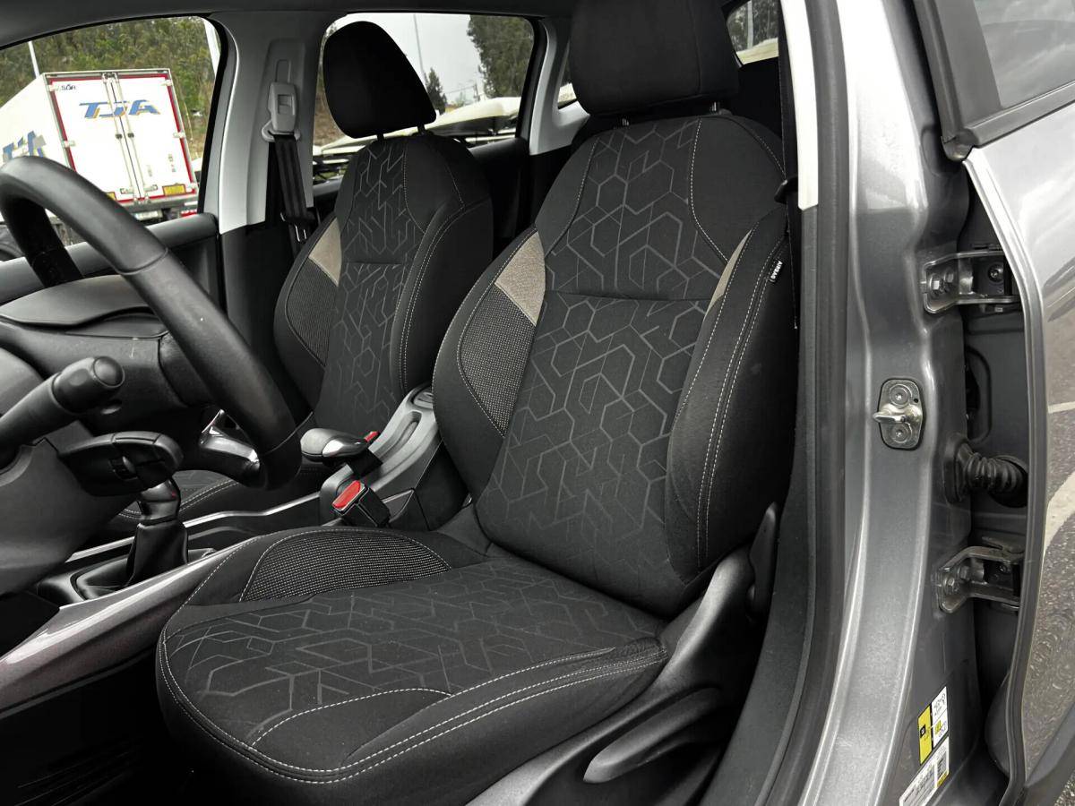 peugeot-2008-2016-gasolina-1199cc