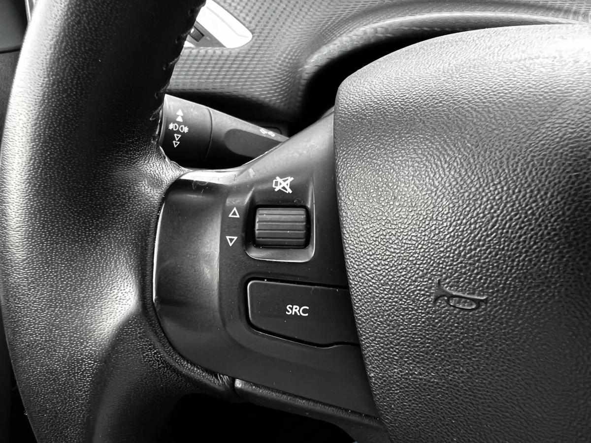 peugeot-2008-2016-gasolina-1199cc