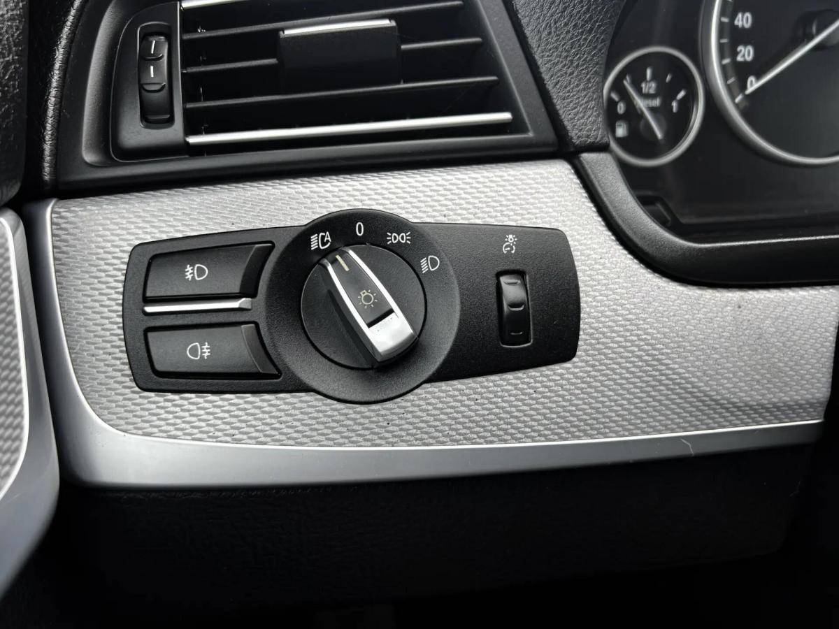 bmw-serie-5-520d-touring-2012-diesel-1995cc