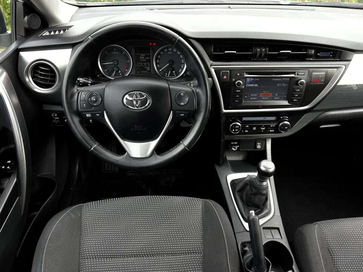 toyota-auris-2013-diesel-1364cc
