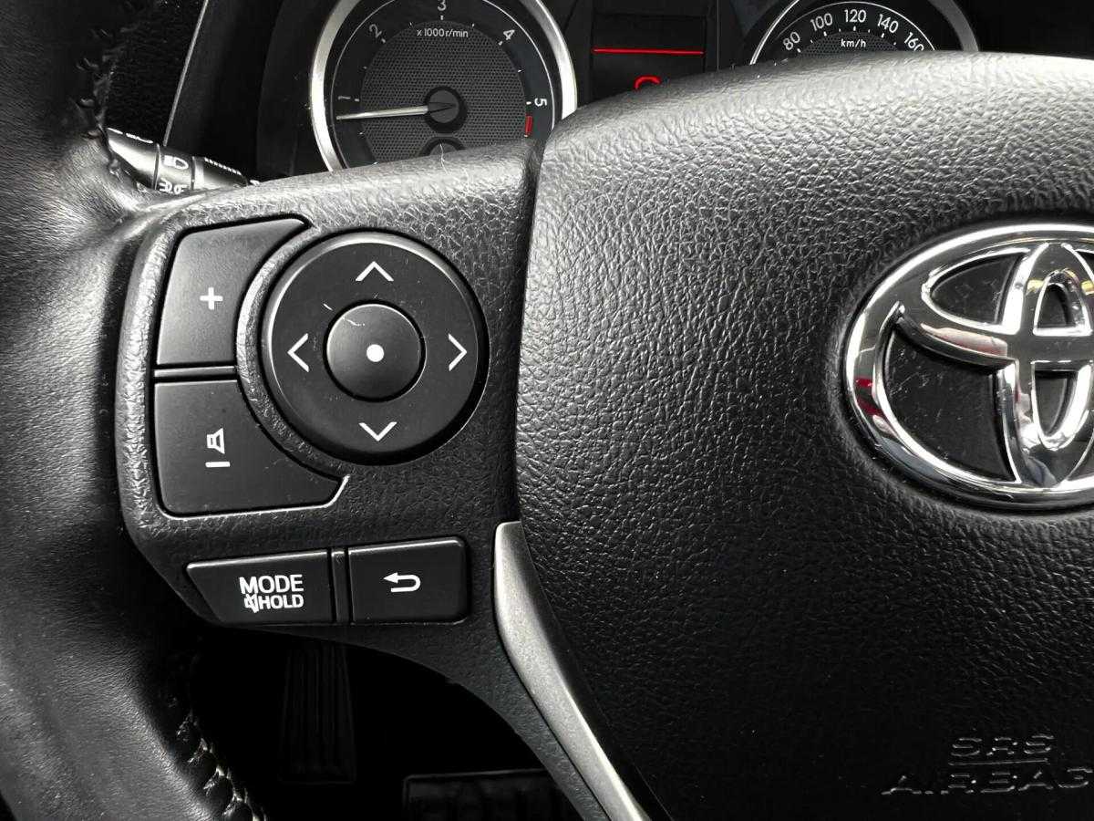 toyota-auris-2013-diesel-1364cc