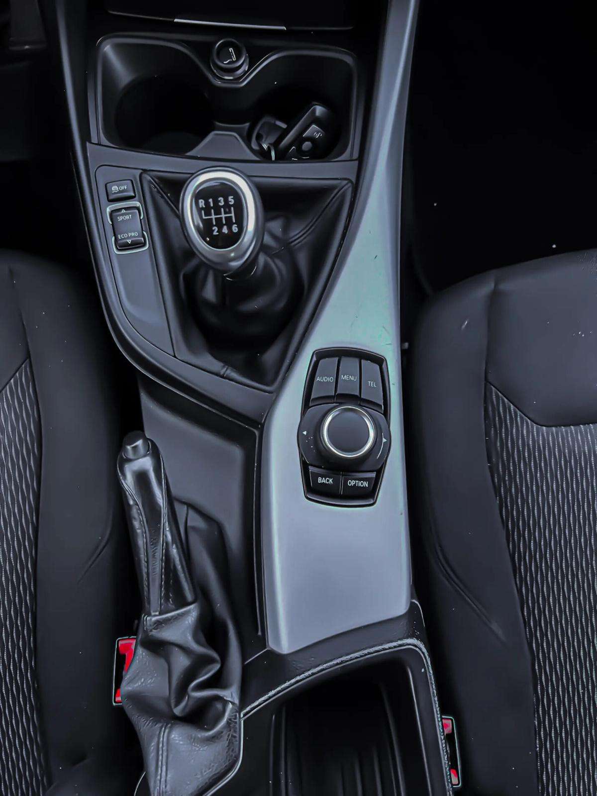 bmw-serie-1-116d-2012-diesel-1995cc