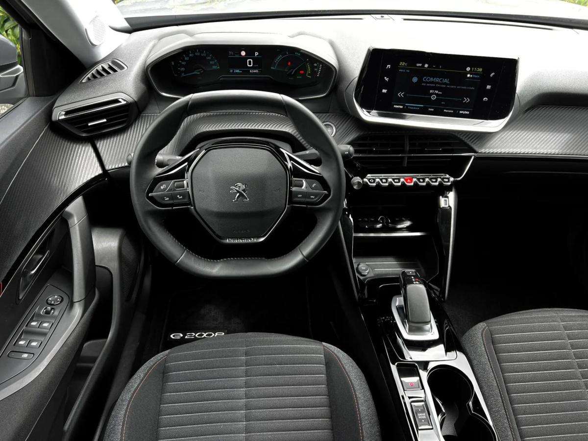 peugeot-e-2008-2022-eletrico-0cc