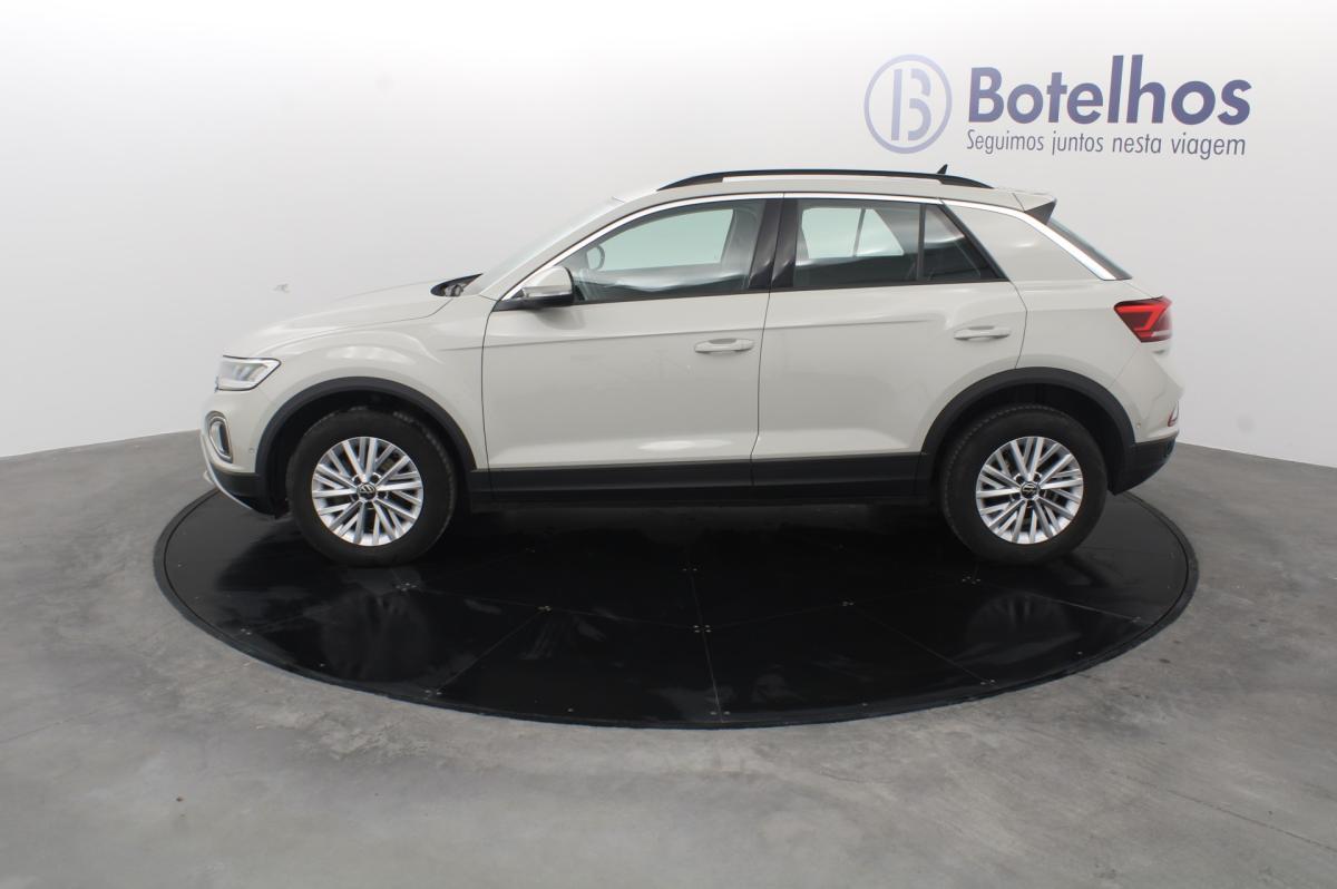 volkswagen-t-roc-2023-gasolina-999cc