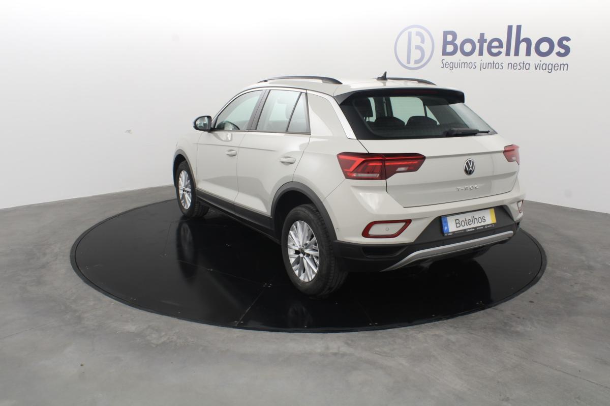 volkswagen-t-roc-2023-gasolina-999cc