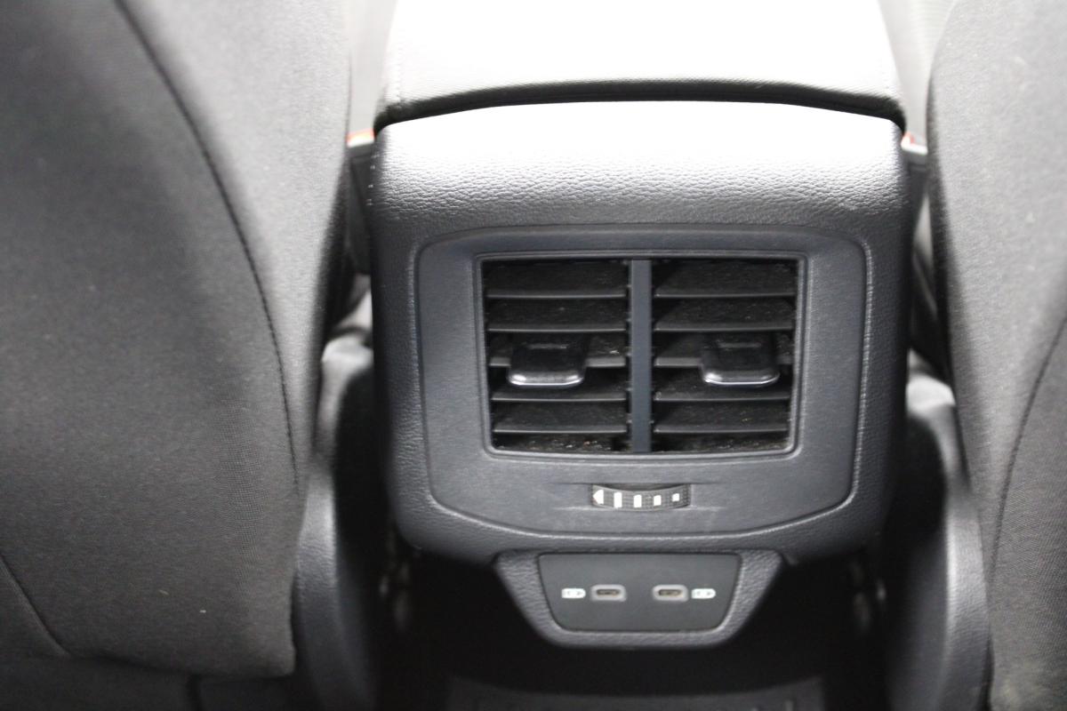 volkswagen-t-roc-2023-gasolina-999cc