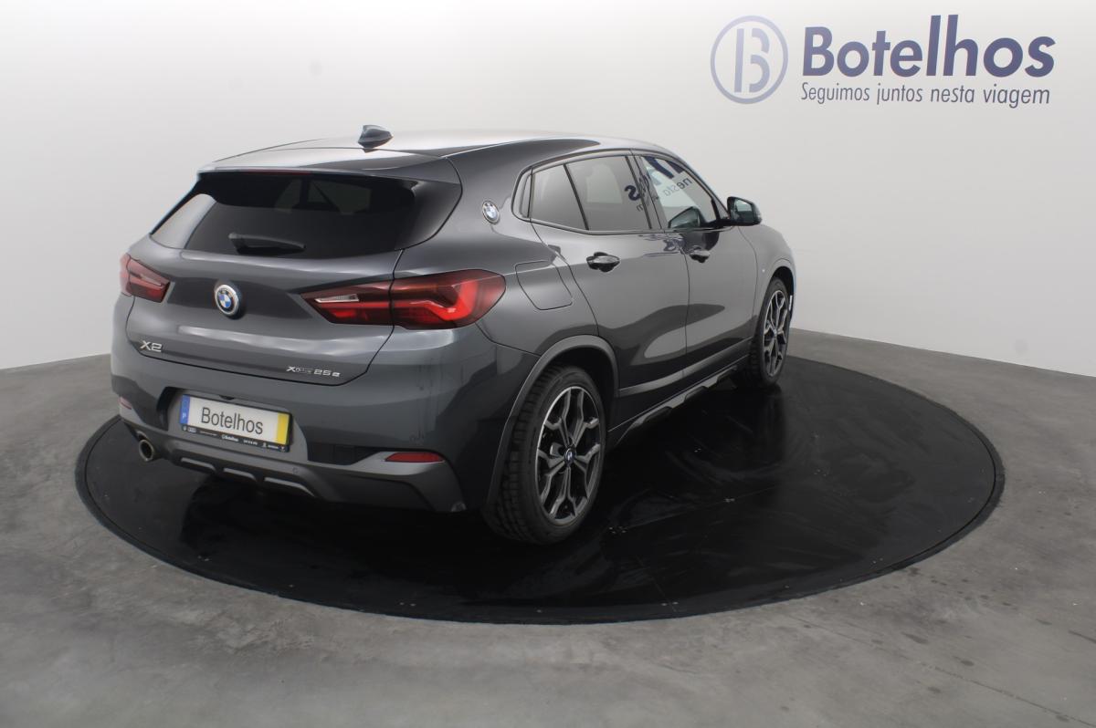 bmw-x2-2021-hibrido-a-gasolina-1499cc