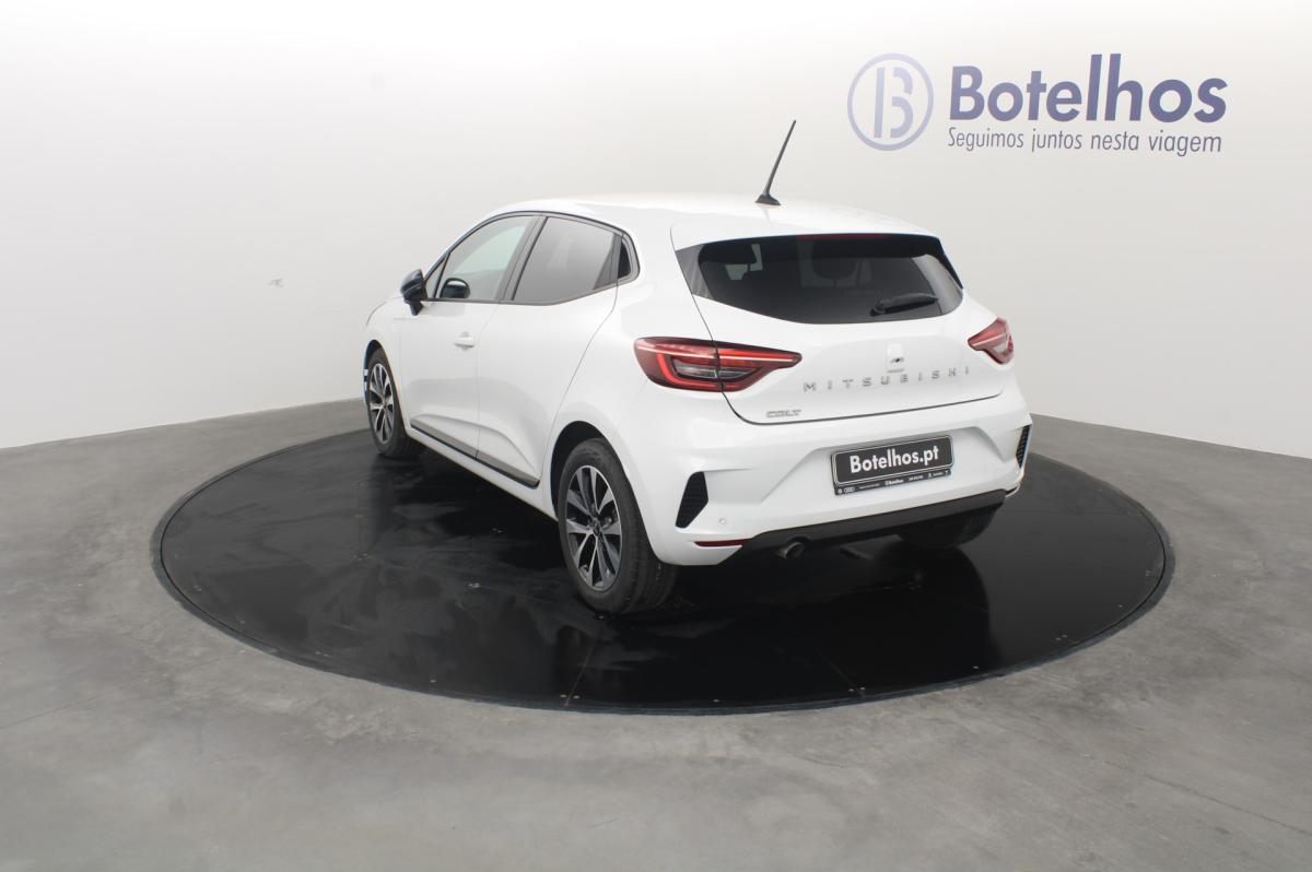 mitsubishi-colt-2024-gasolina-999cc