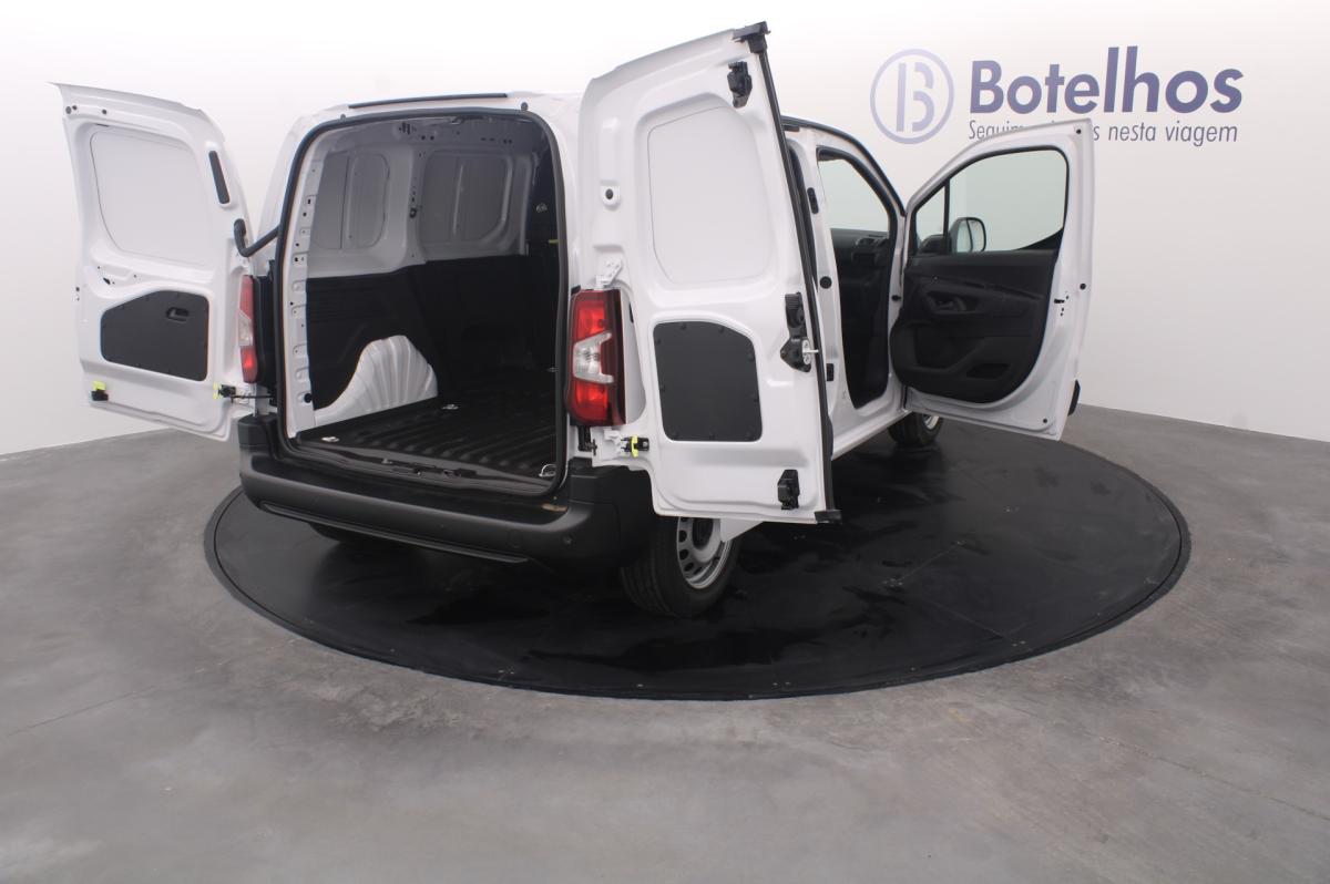 opel-combo-2024-diesel-1499cc