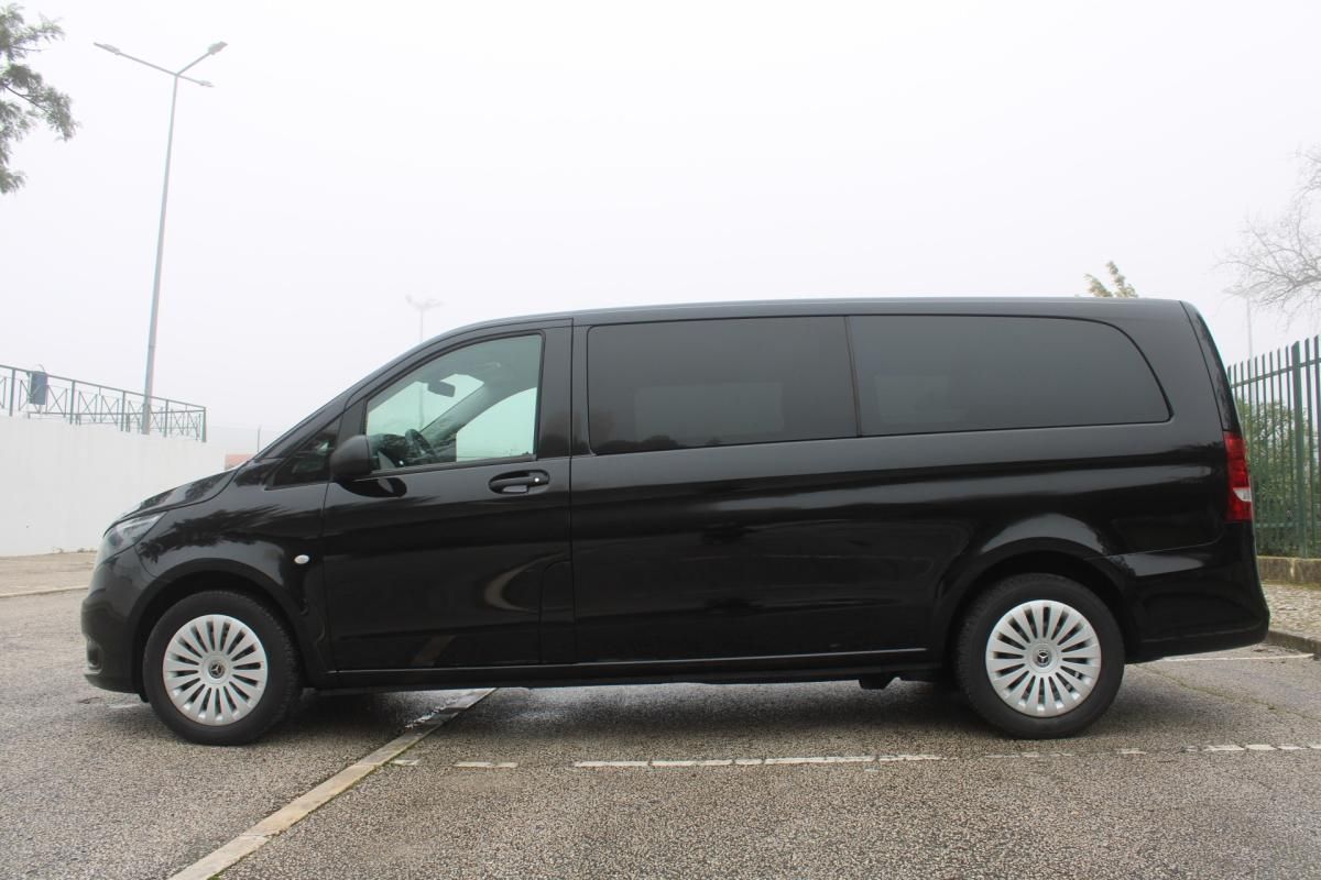 mercedes-benz-vito-2023-diesel-1950cc