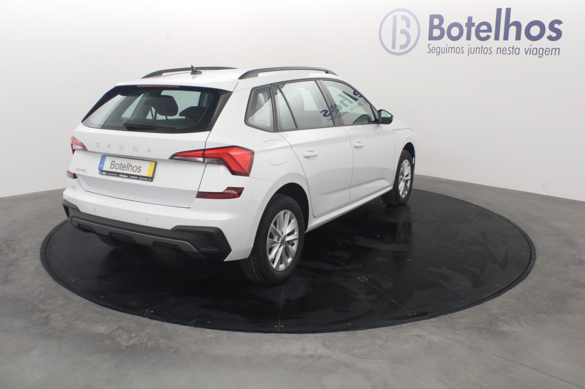 skoda-kamiq-2024-gasolina-999cc
