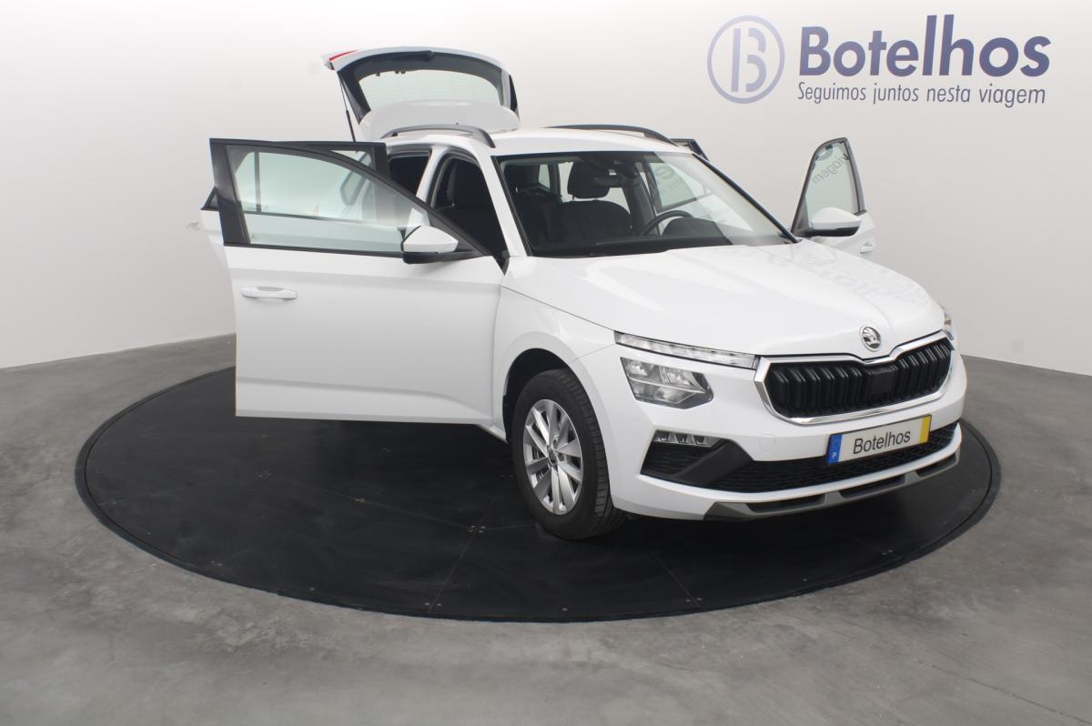 skoda-kamiq-2024-gasolina-999cc