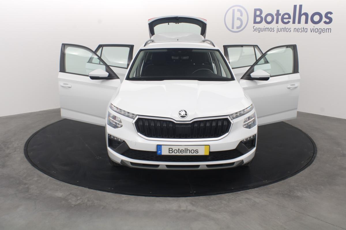 skoda-kamiq-2024-gasolina-999cc