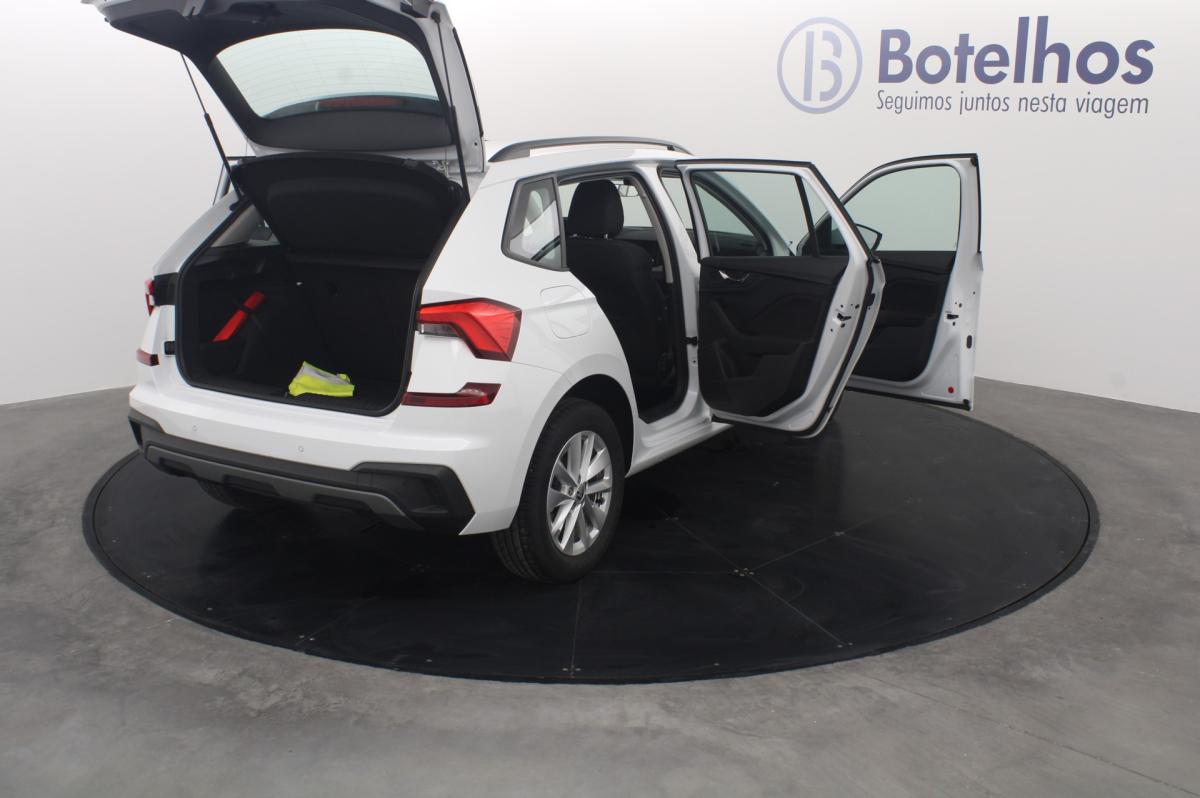 skoda-kamiq-2024-gasolina-999cc