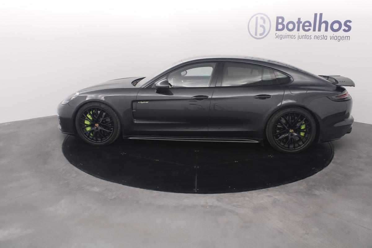 porsche-panamera-2017-hibrido-a-gasolina-3996cc