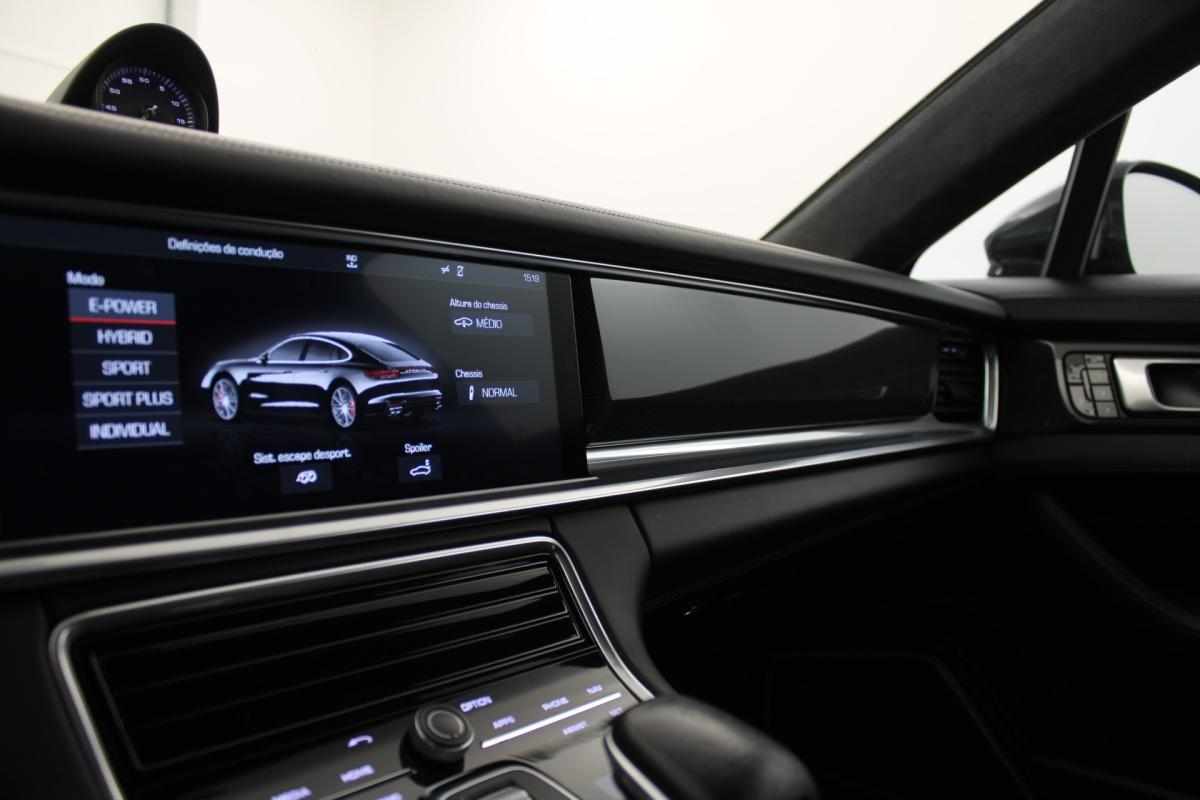 porsche-panamera-2017-hibrido-a-gasolina-3996cc