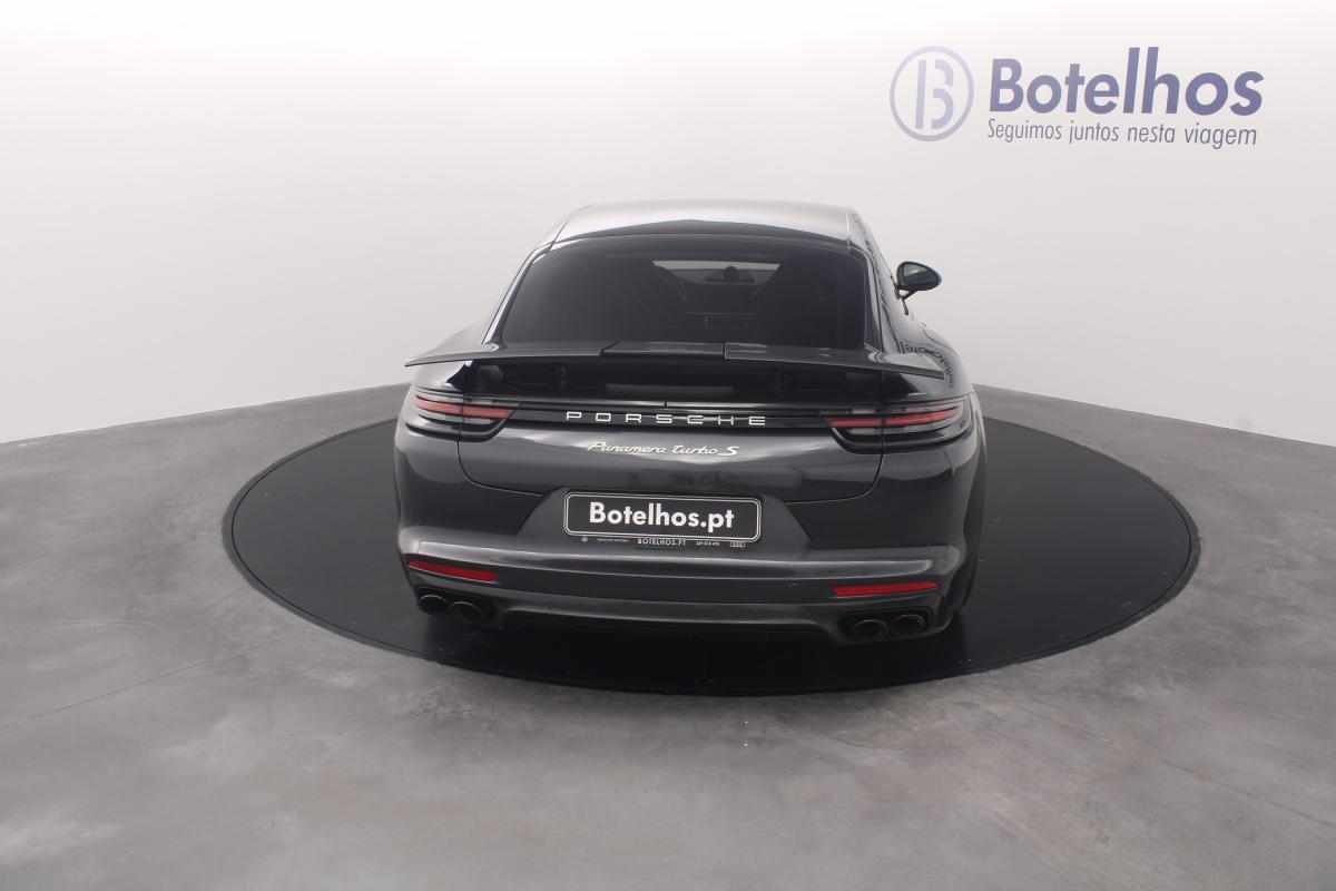 porsche-panamera-2017-hibrido-a-gasolina-3996cc
