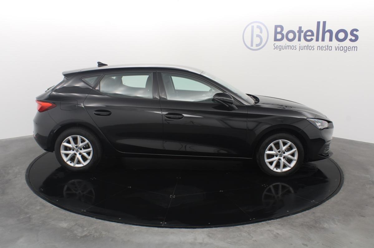 seat-leon-2022-gasolina-999cc