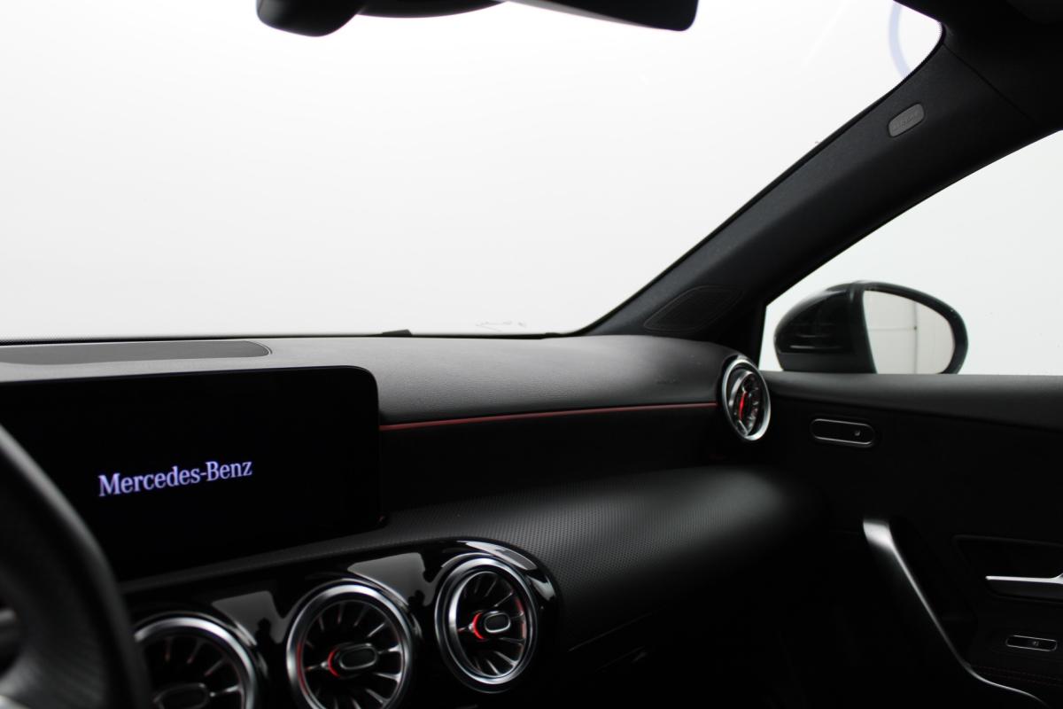 mercedes-benz-cla-2023-hibrido-a-gasolina-1332cc