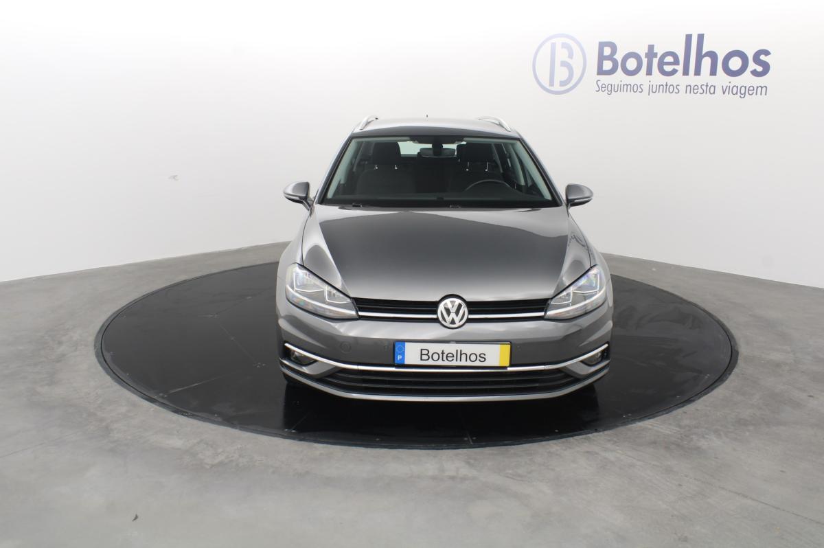 volkswagen-golf-variant-2018-diesel-1598cc