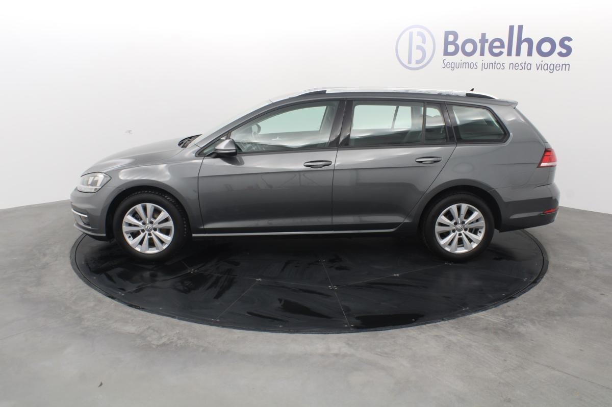 volkswagen-golf-variant-2018-diesel-1598cc