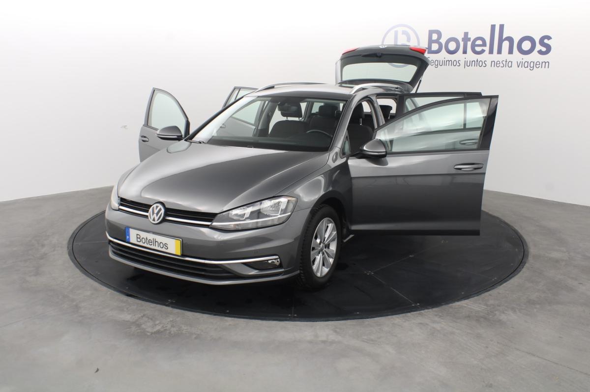 volkswagen-golf-variant-2018-diesel-1598cc