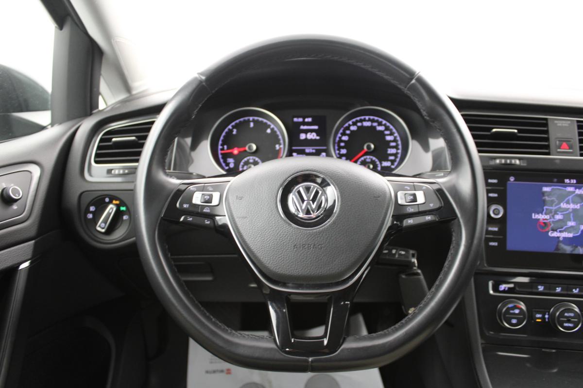 volkswagen-golf-variant-2018-diesel-1598cc