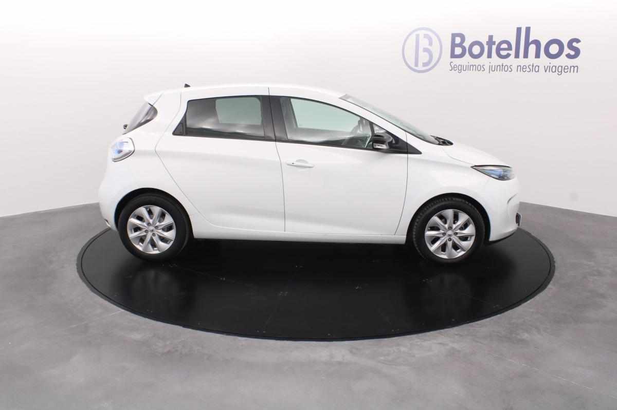 renault-zoe-2017-eletrico-0cc