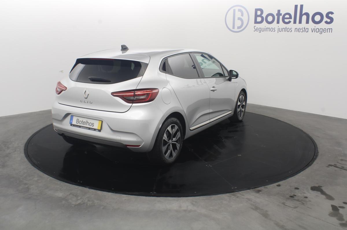 renault-clio-2023-diesel-1461cc
