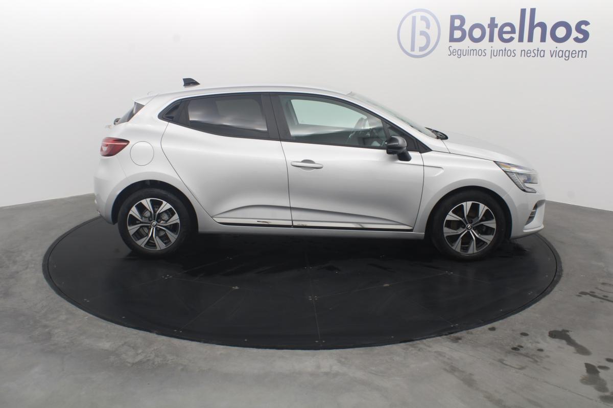 renault-clio-2023-diesel-1461cc